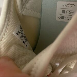 Puma Women's Athletic Shoes in Off-White and Light Pink